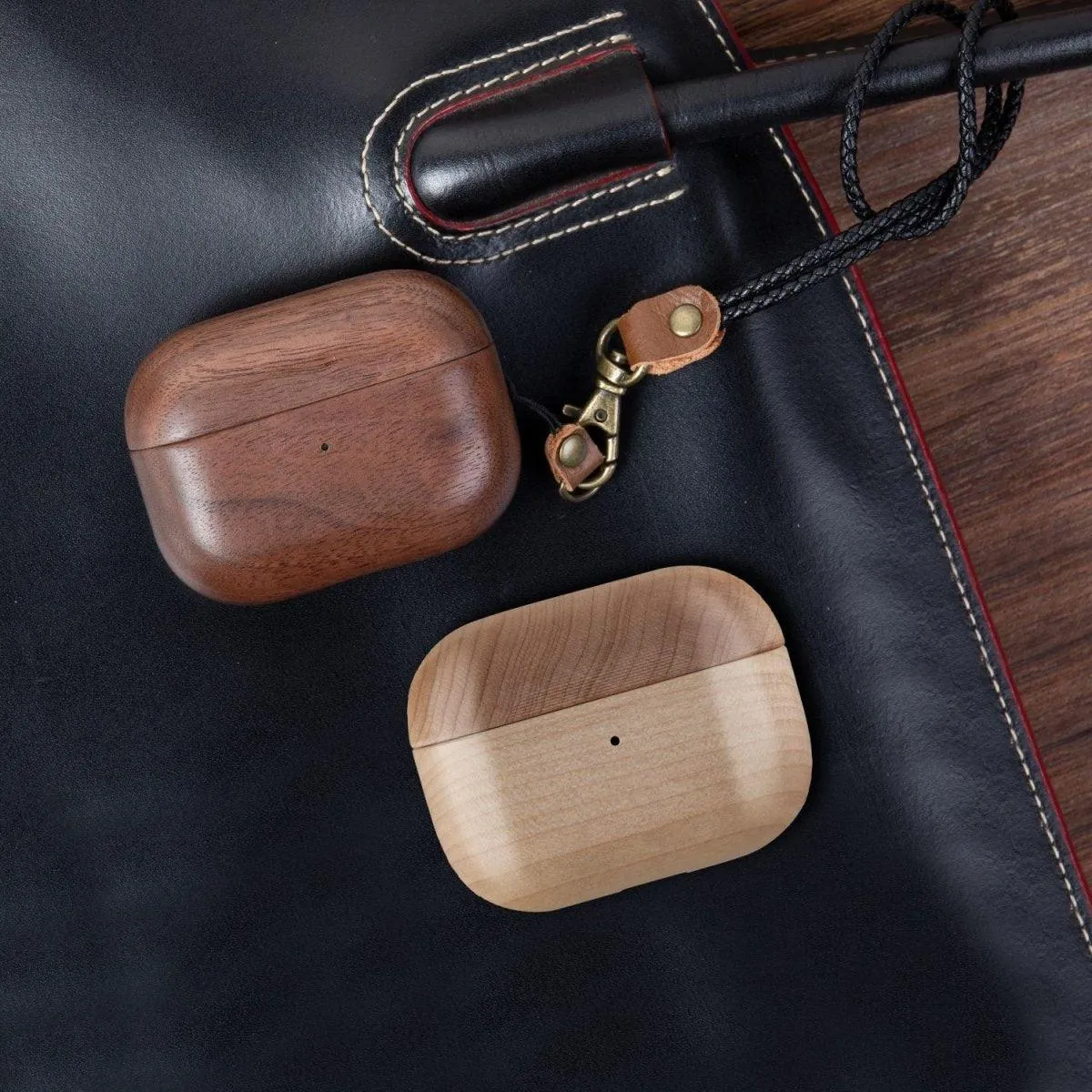 Destino Wooden Wireless Charging AirPods Case