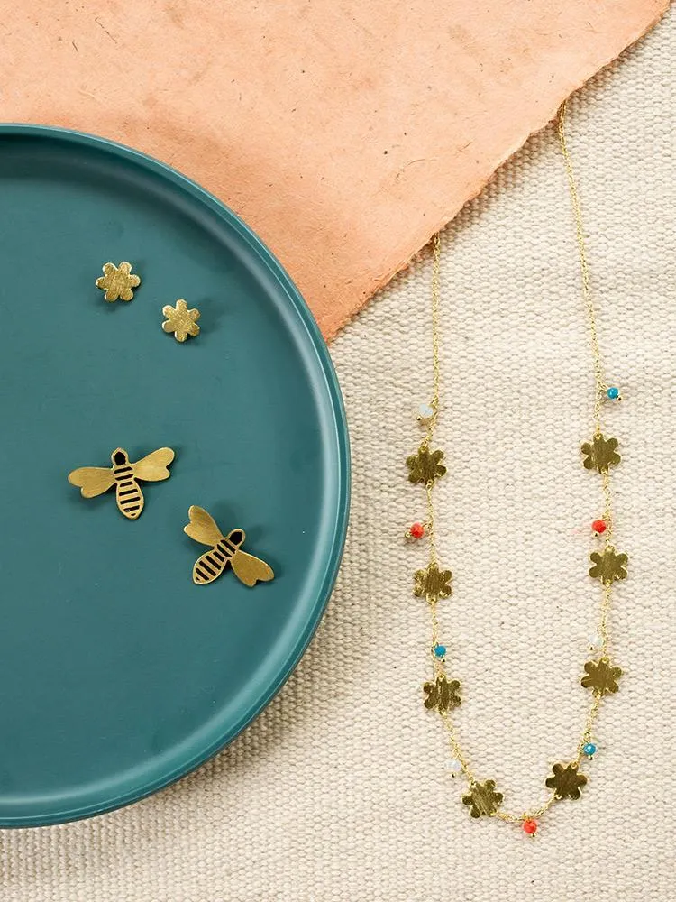 Petite Flower Necklace - Gold